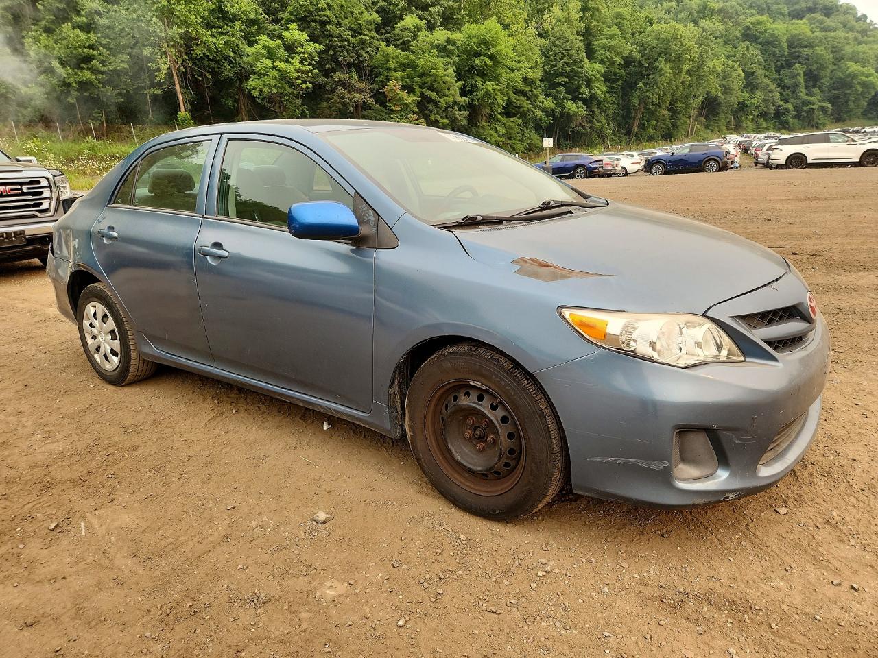 2013 Toyota Corolla L Blue vin: 5YFBU4EE4DP084134