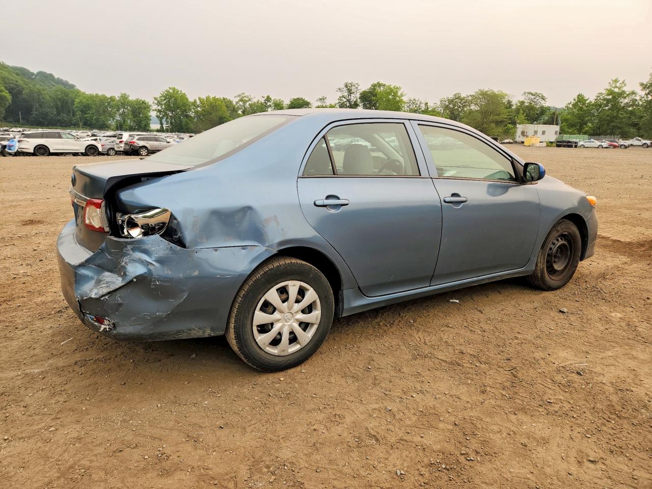 2013 Toyota Corolla L Blue vin: 5YFBU4EE4DP084134