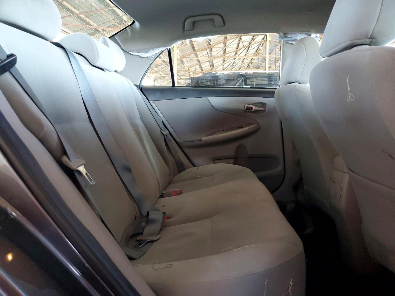 2013 Toyota Corolla Le Gray vin: 5YFBU4EE4DP090919