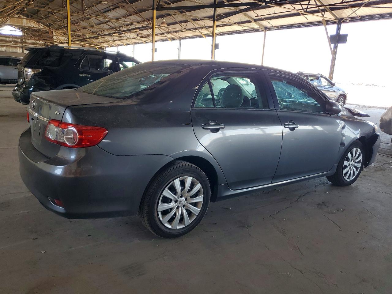 2013 Toyota Corolla Le Gray vin: 5YFBU4EE4DP090919