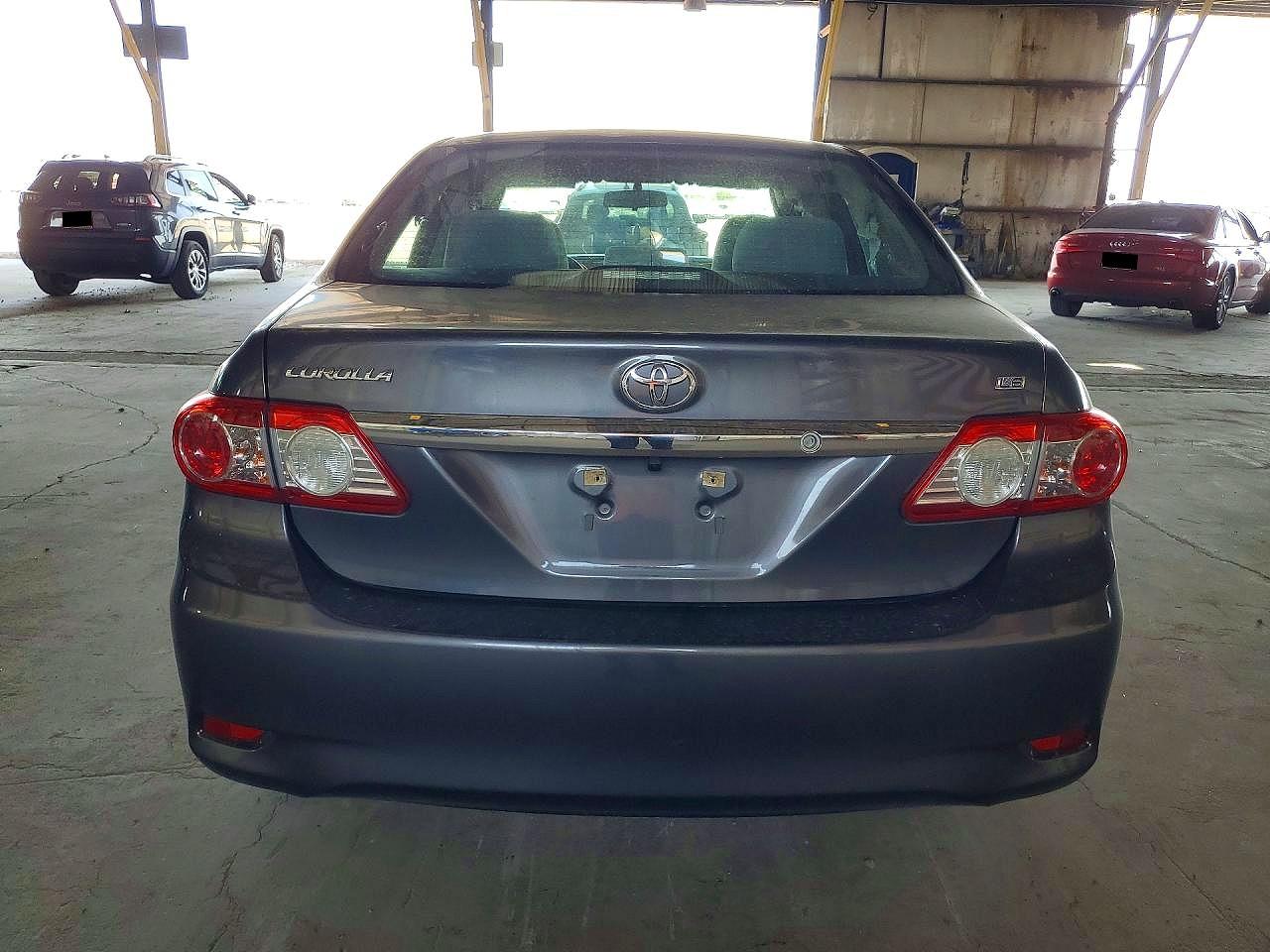 2013 Toyota Corolla Le Gray vin: 5YFBU4EE4DP090919