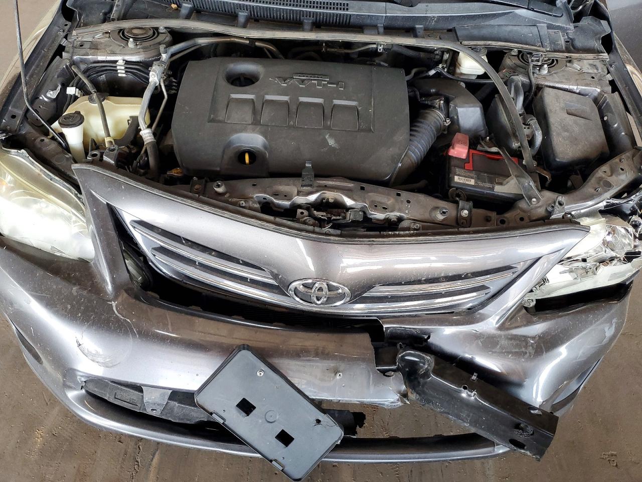 2013 Toyota Corolla Le Gray vin: 5YFBU4EE4DP090919