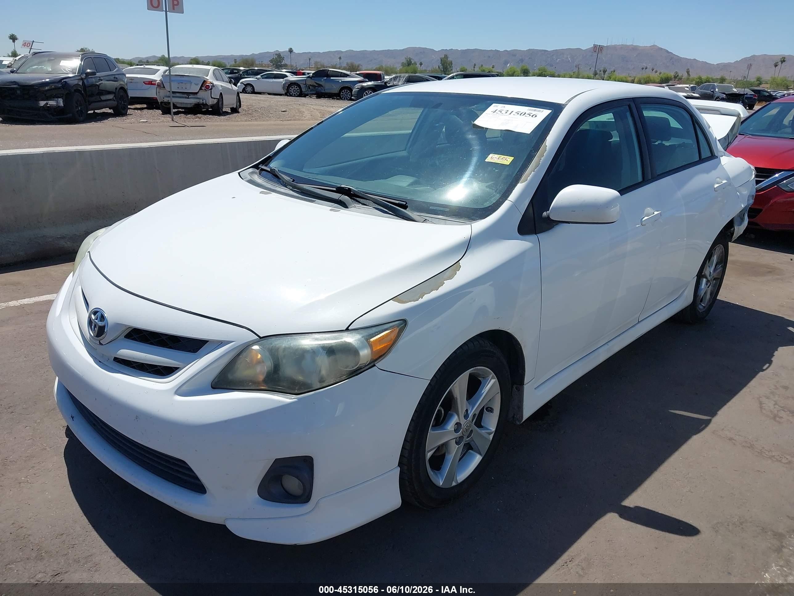2013 Toyota Corolla S White vin: 5YFBU4EE4DP091259