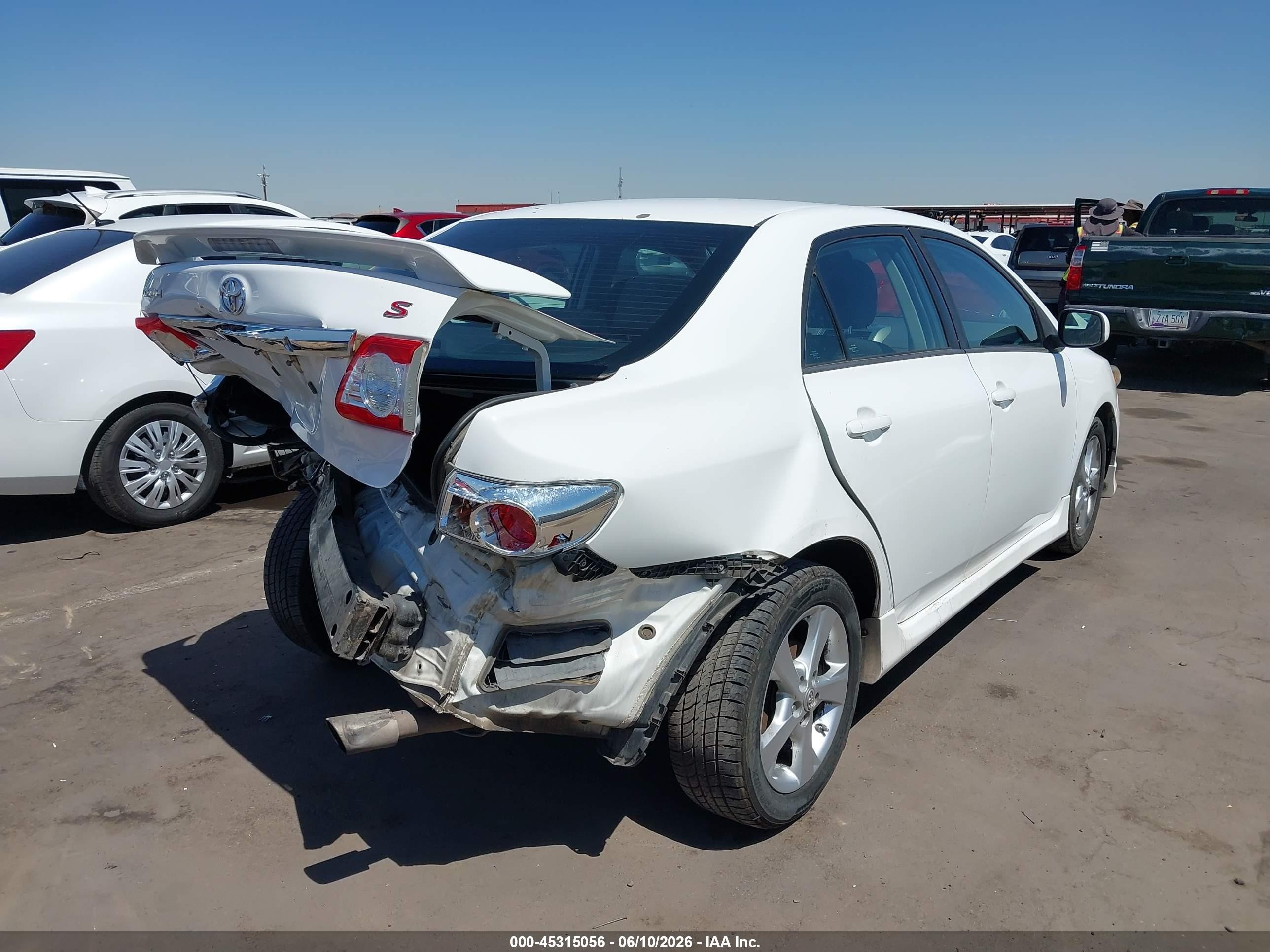 2013 Toyota Corolla S White vin: 5YFBU4EE4DP091259