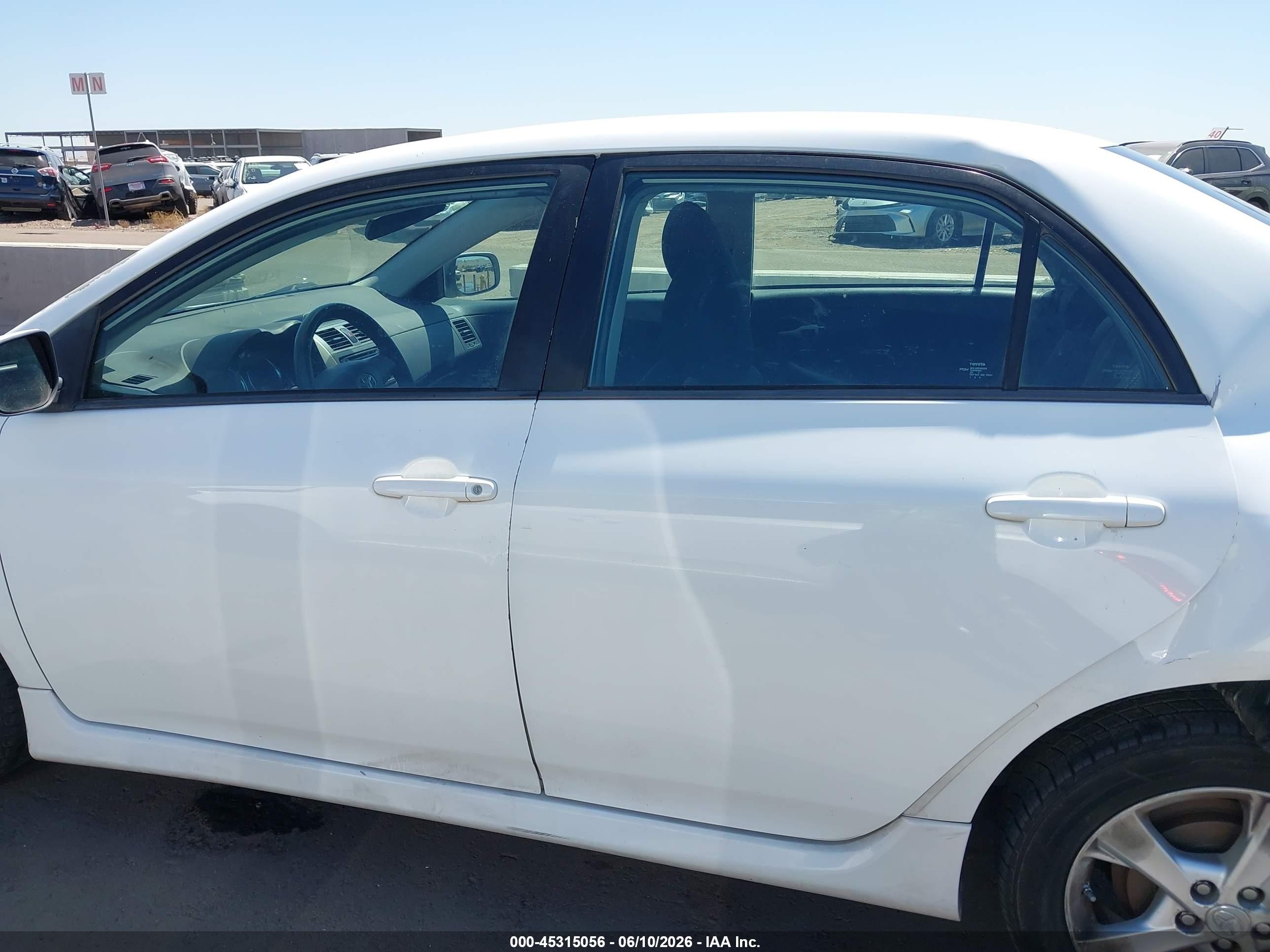 2013 Toyota Corolla S White vin: 5YFBU4EE4DP091259