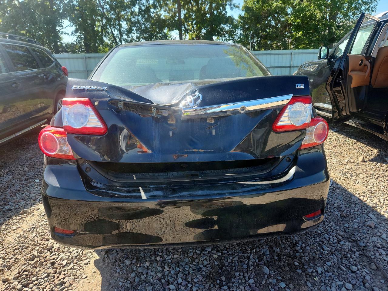 2013 Toyota Corolla Le Black vin: 5YFBU4EE4DP097871