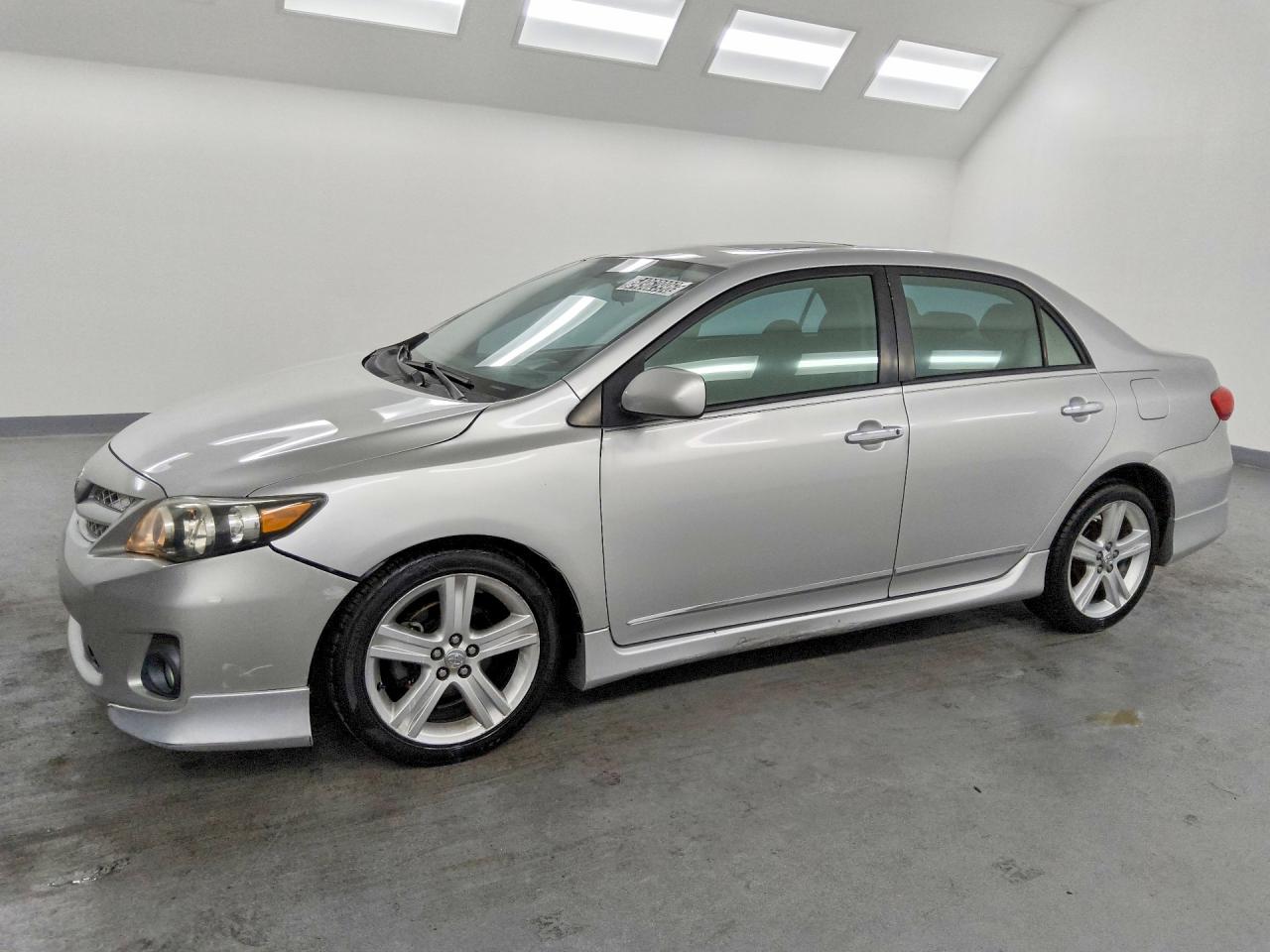 2013 Toyota Corolla S Silver vin: 5YFBU4EE4DP099409