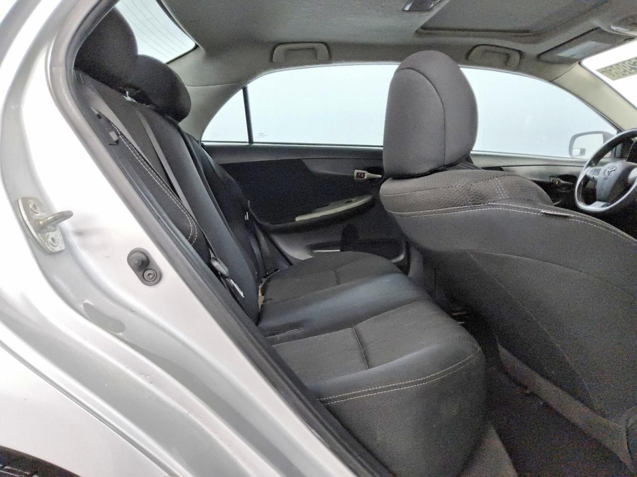 2013 Toyota Corolla S Silver vin: 5YFBU4EE4DP099409