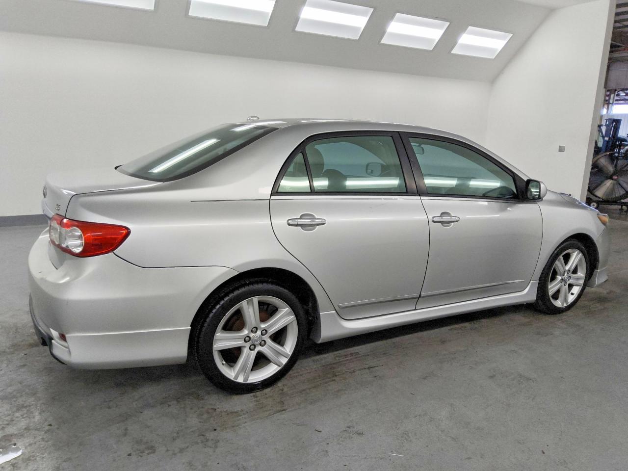 2013 Toyota Corolla S Silver vin: 5YFBU4EE4DP099409