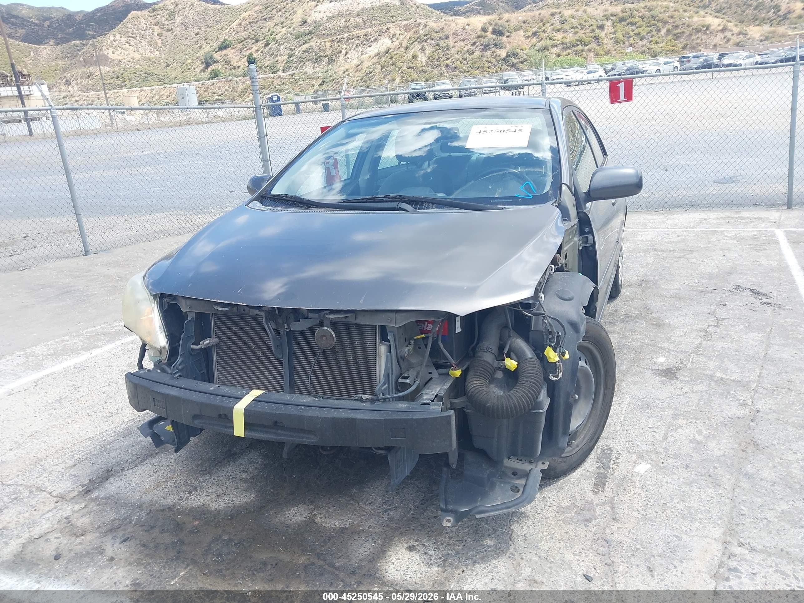 2013 Toyota Corolla Le Gray vin: 5YFBU4EE4DP105323