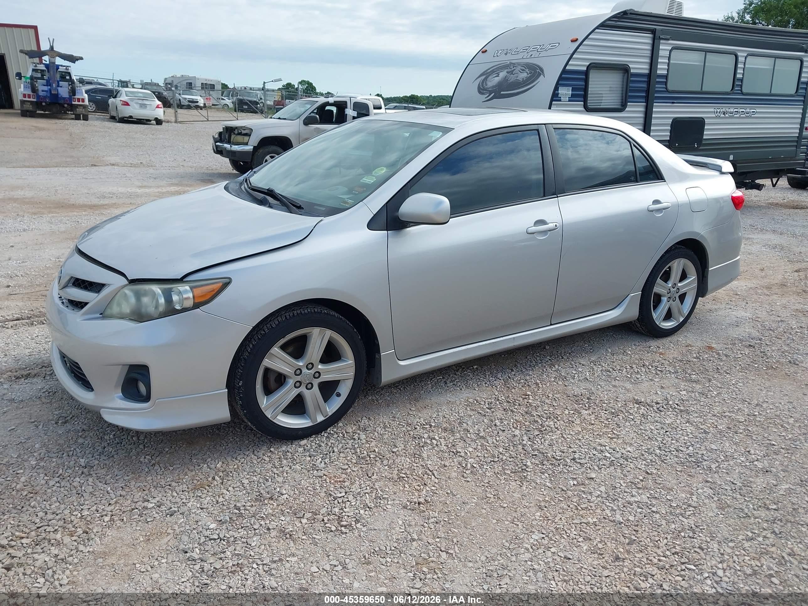2013 Toyota Corolla S Серебряный vin: 5YFBU4EE4DP121229