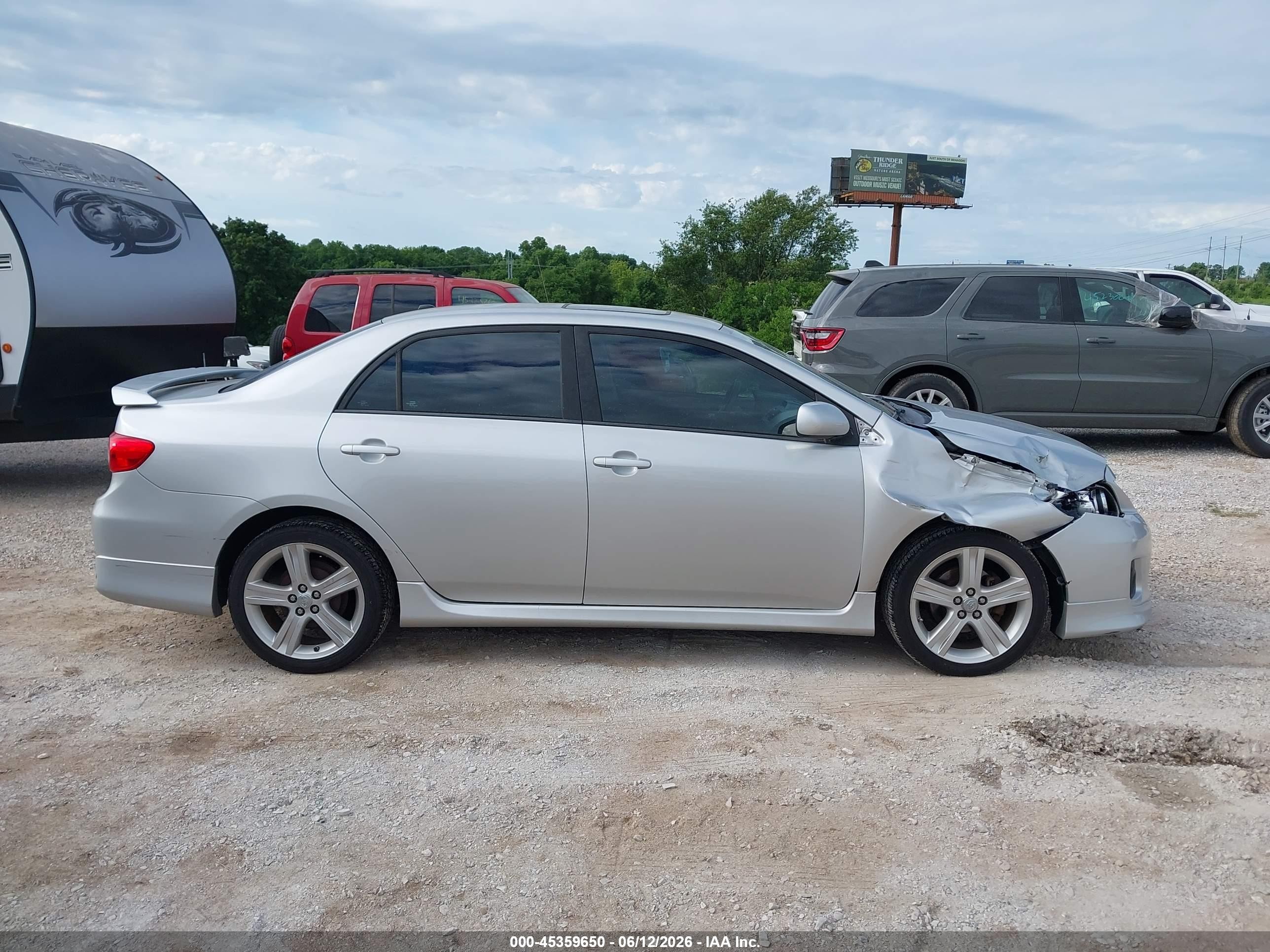 2013 Toyota Corolla S Серебряный vin: 5YFBU4EE4DP121229