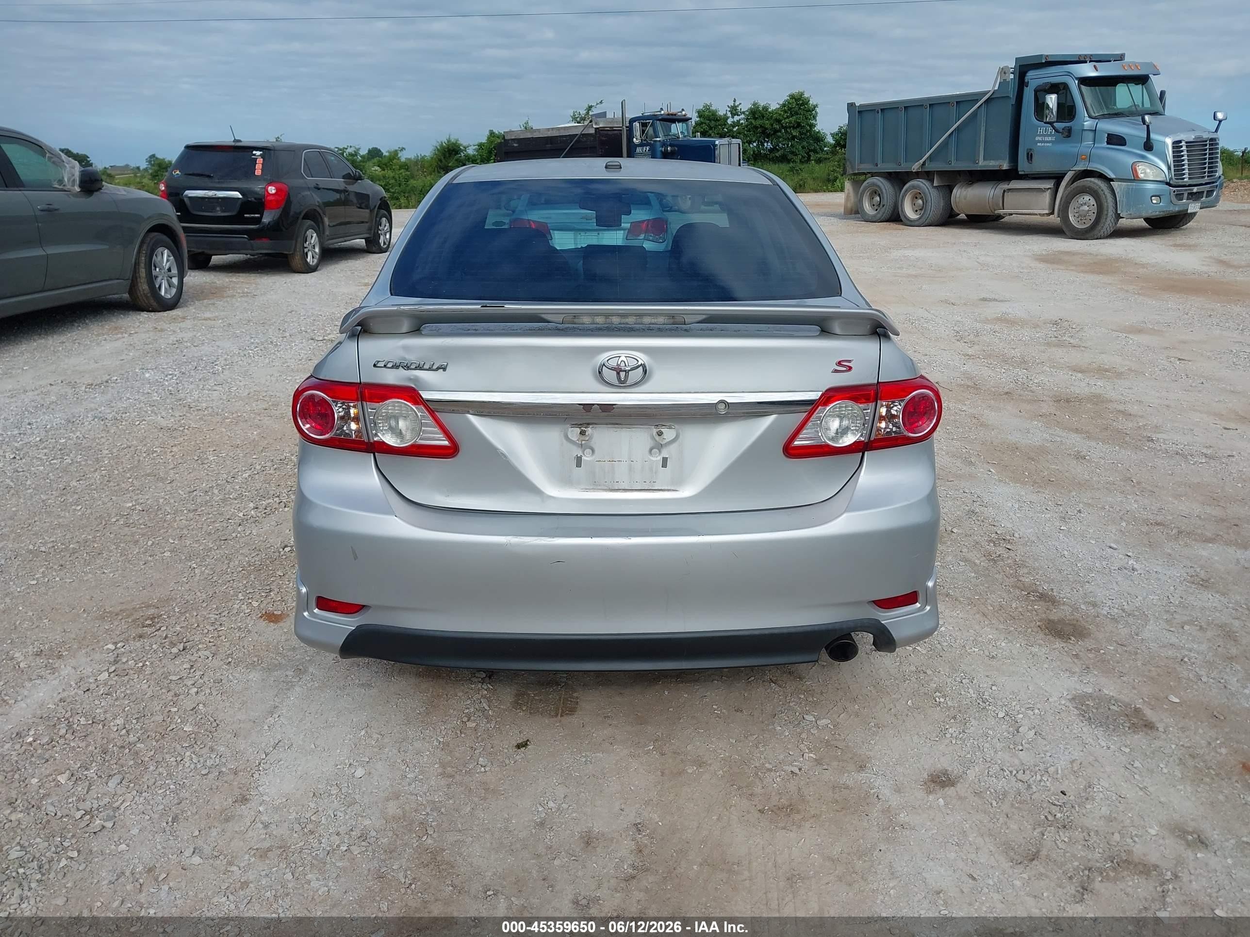 2013 Toyota Corolla S Серебряный vin: 5YFBU4EE4DP121229