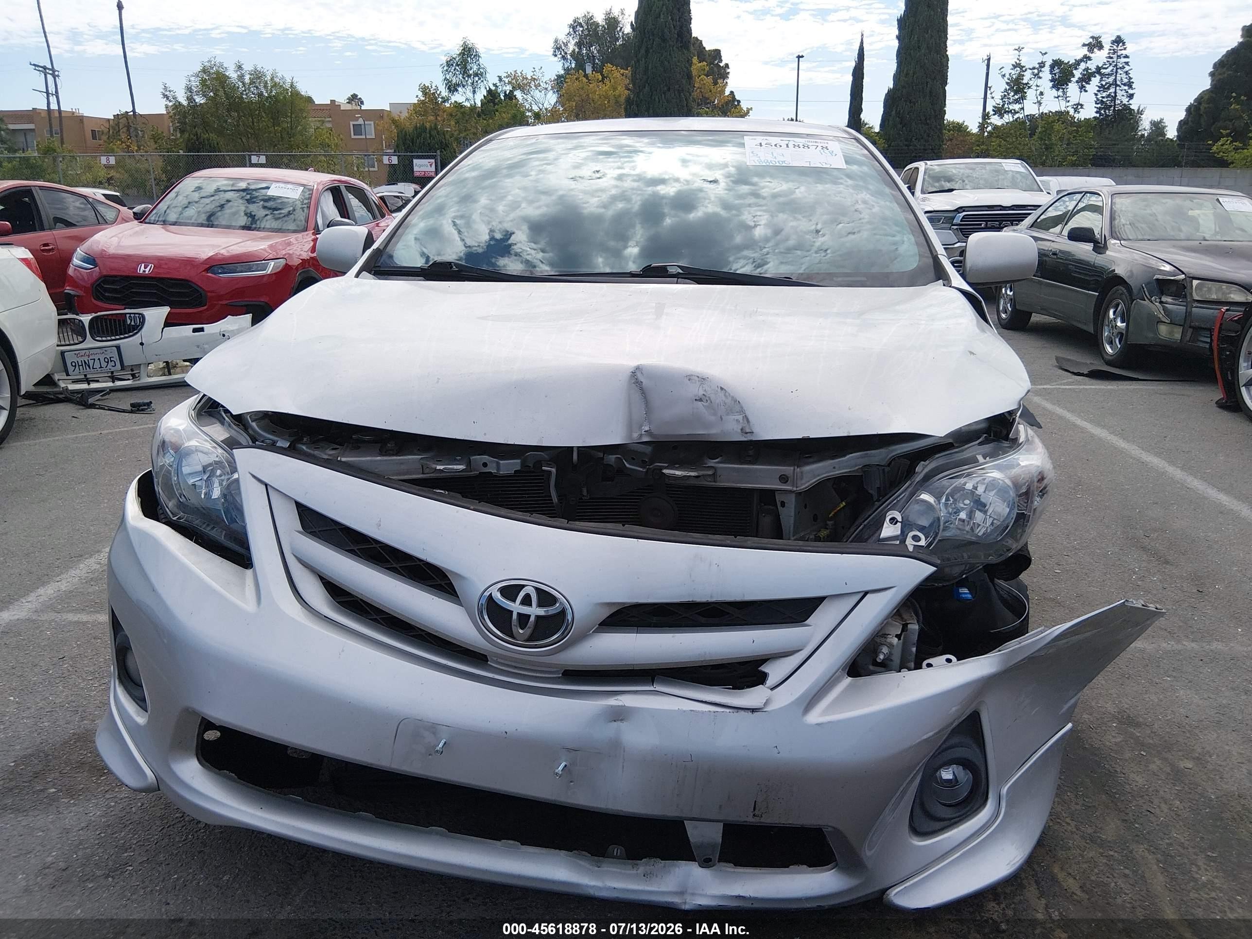 2013 Toyota Corolla S Silver vin: 5YFBU4EE4DP123577