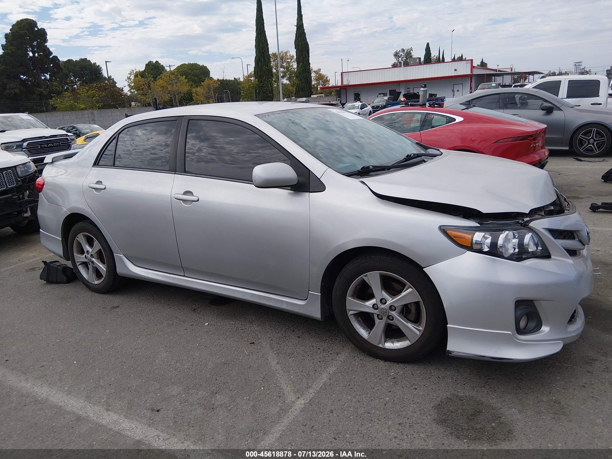2013 Toyota Corolla S Silver vin: 5YFBU4EE4DP123577