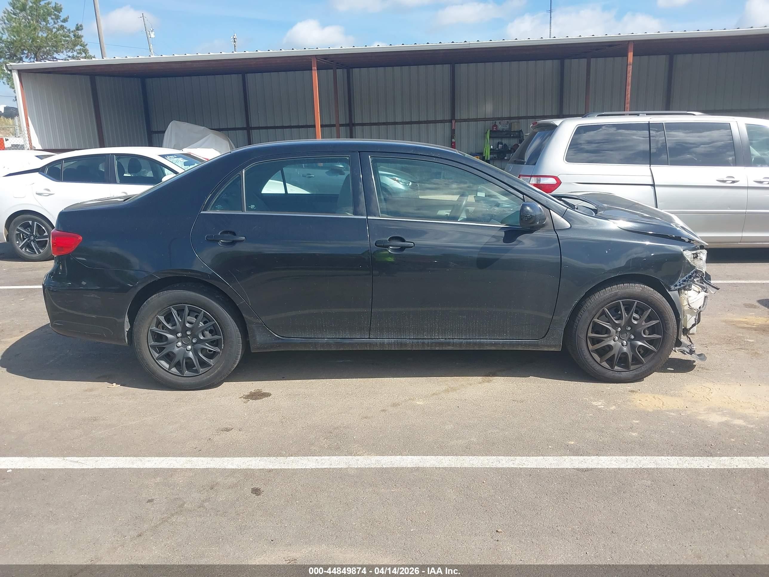 2013 Toyota Corolla Le Black vin: 5YFBU4EE4DP125104