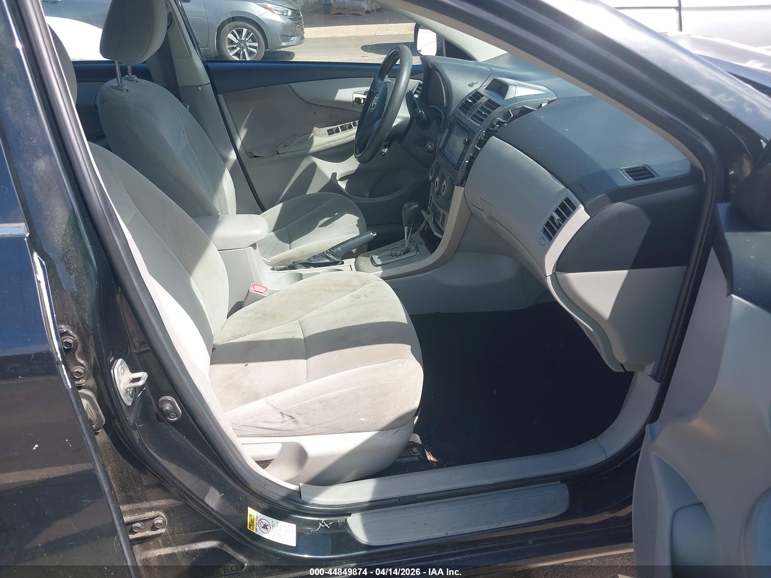 2013 Toyota Corolla Le Black vin: 5YFBU4EE4DP125104