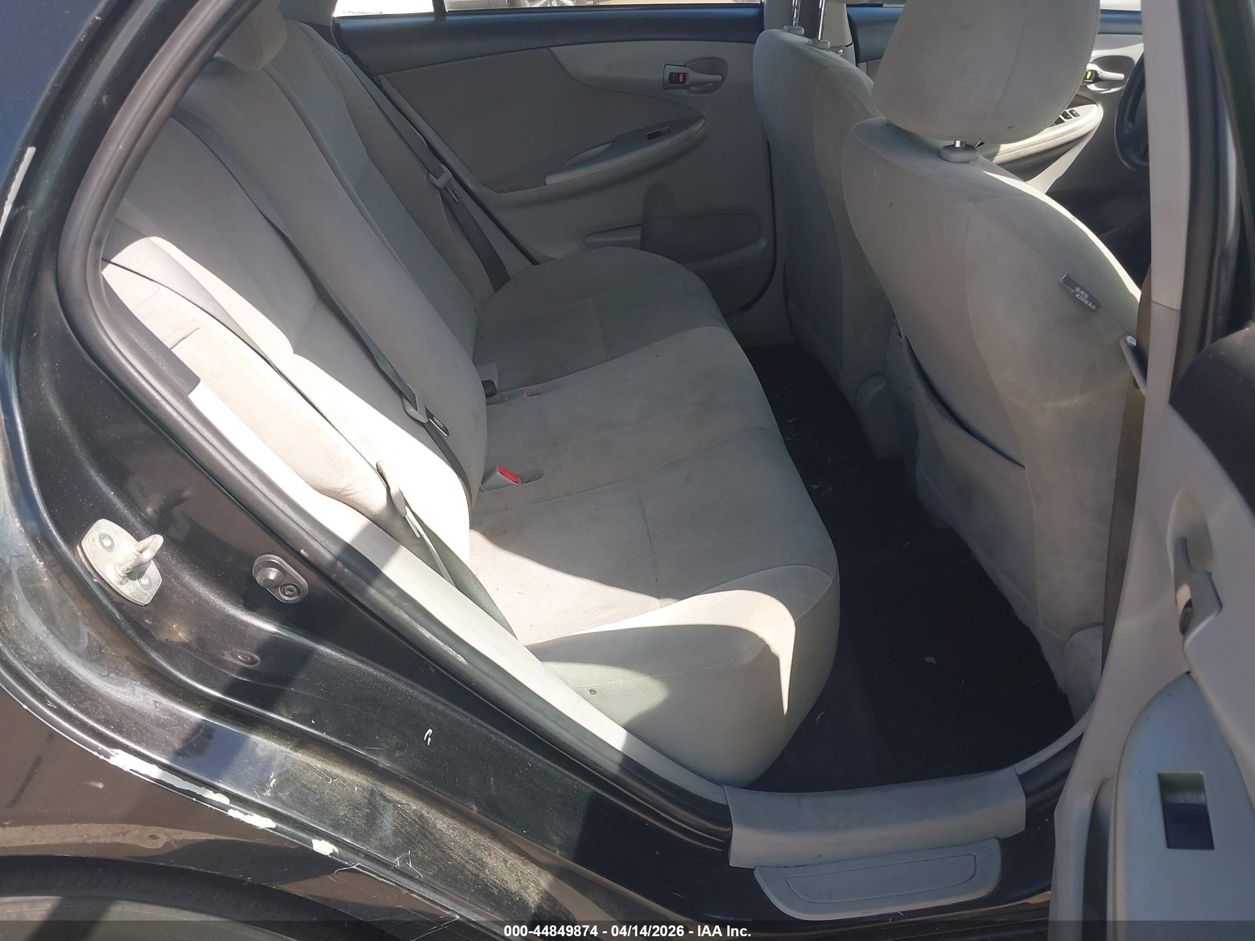 2013 Toyota Corolla Le Black vin: 5YFBU4EE4DP125104