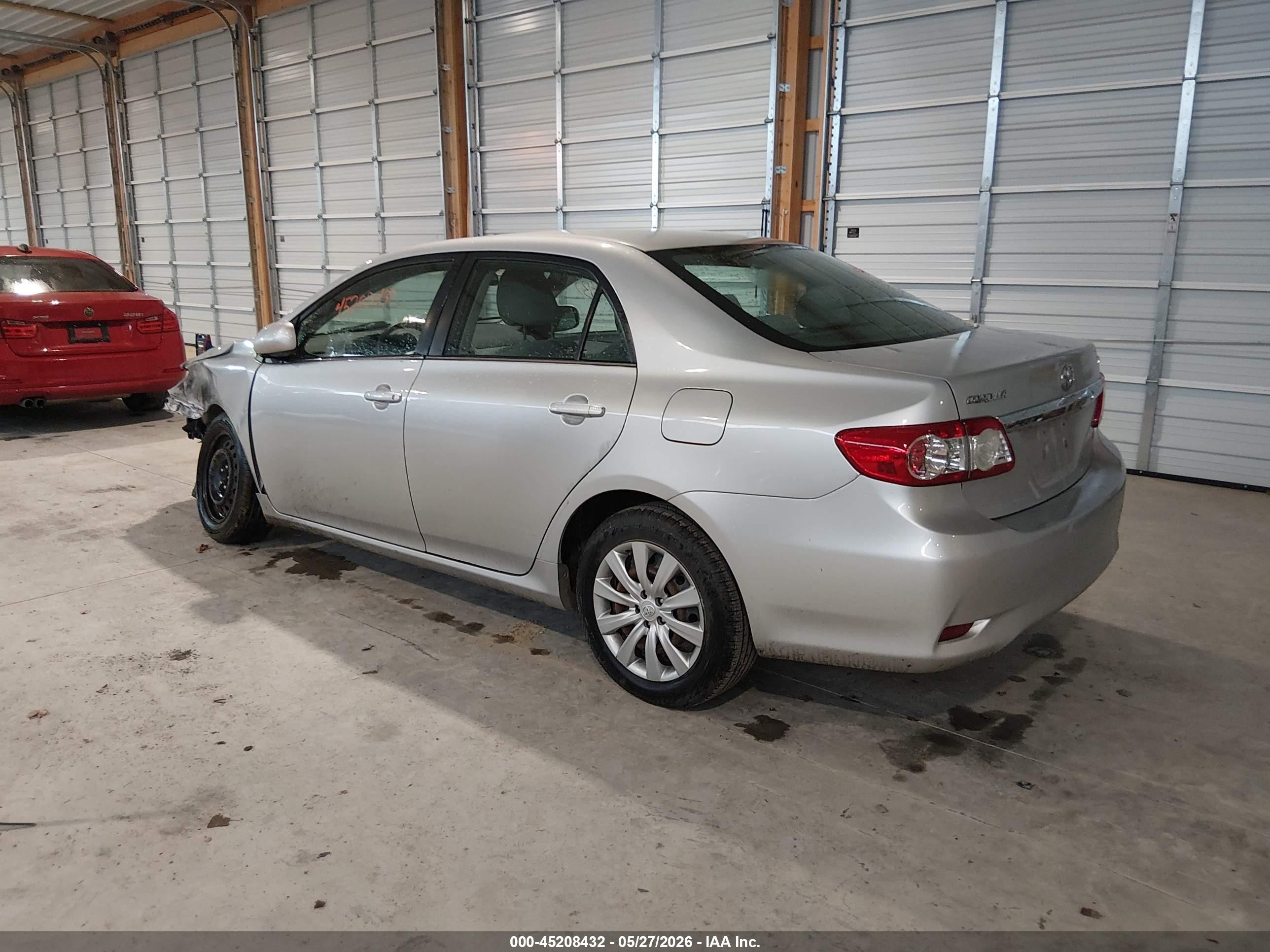 2013 Toyota Corolla Le Silver vin: 5YFBU4EE4DP125622