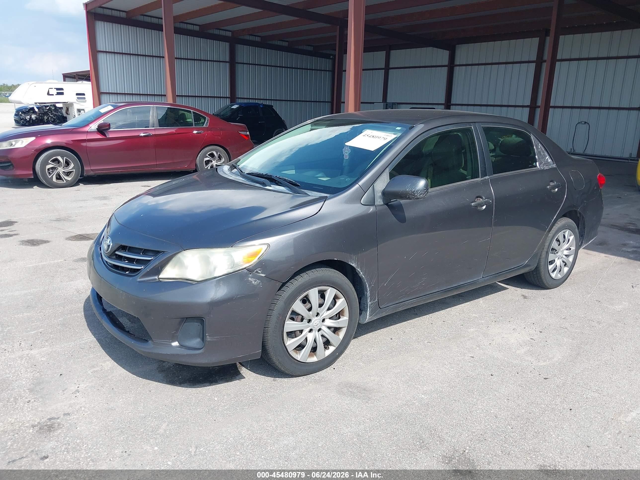 2013 Toyota Corolla Le Gray vin: 5YFBU4EE4DP134496