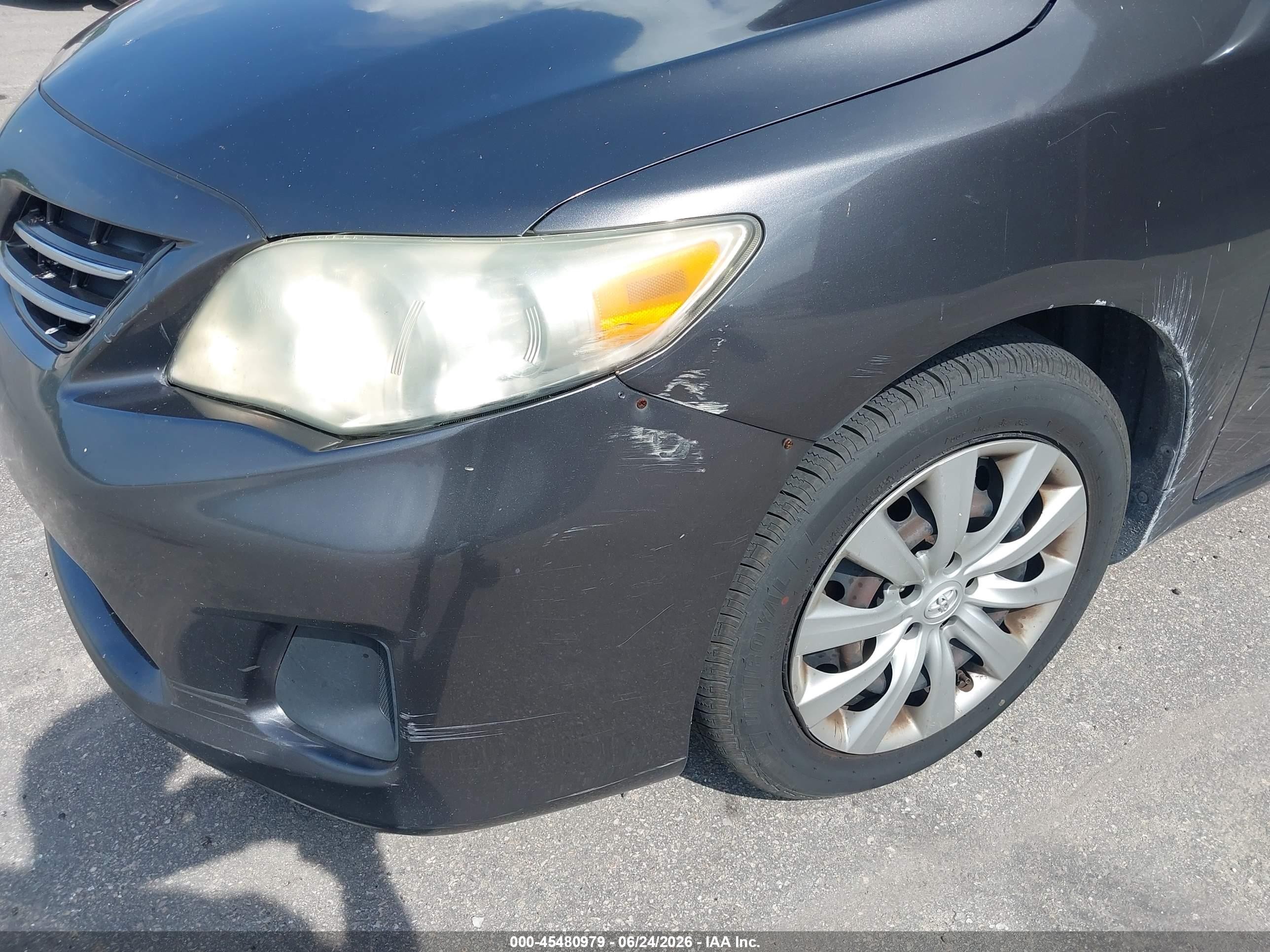 2013 Toyota Corolla Le Gray vin: 5YFBU4EE4DP134496