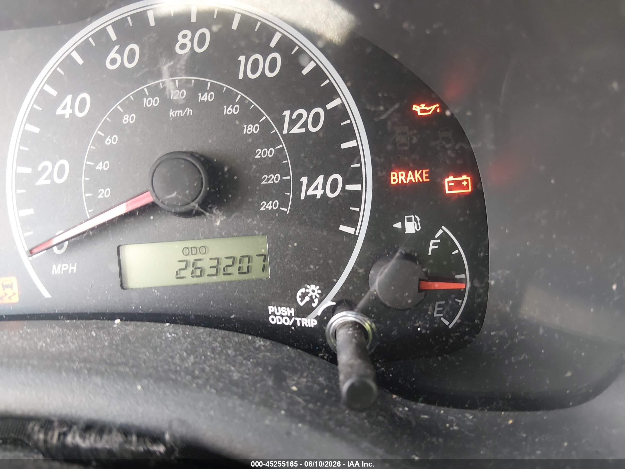 2013 Toyota Corolla L Silver vin: 5YFBU4EE4DP135762