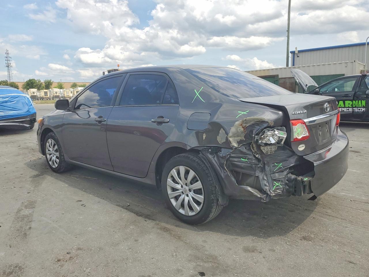 2013 Toyota Corolla Le Серый vin: 5YFBU4EE4DP151430