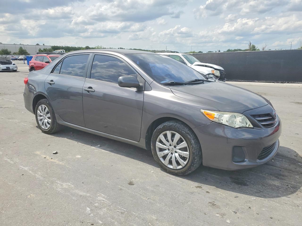 2013 Toyota Corolla Le Серый vin: 5YFBU4EE4DP151430