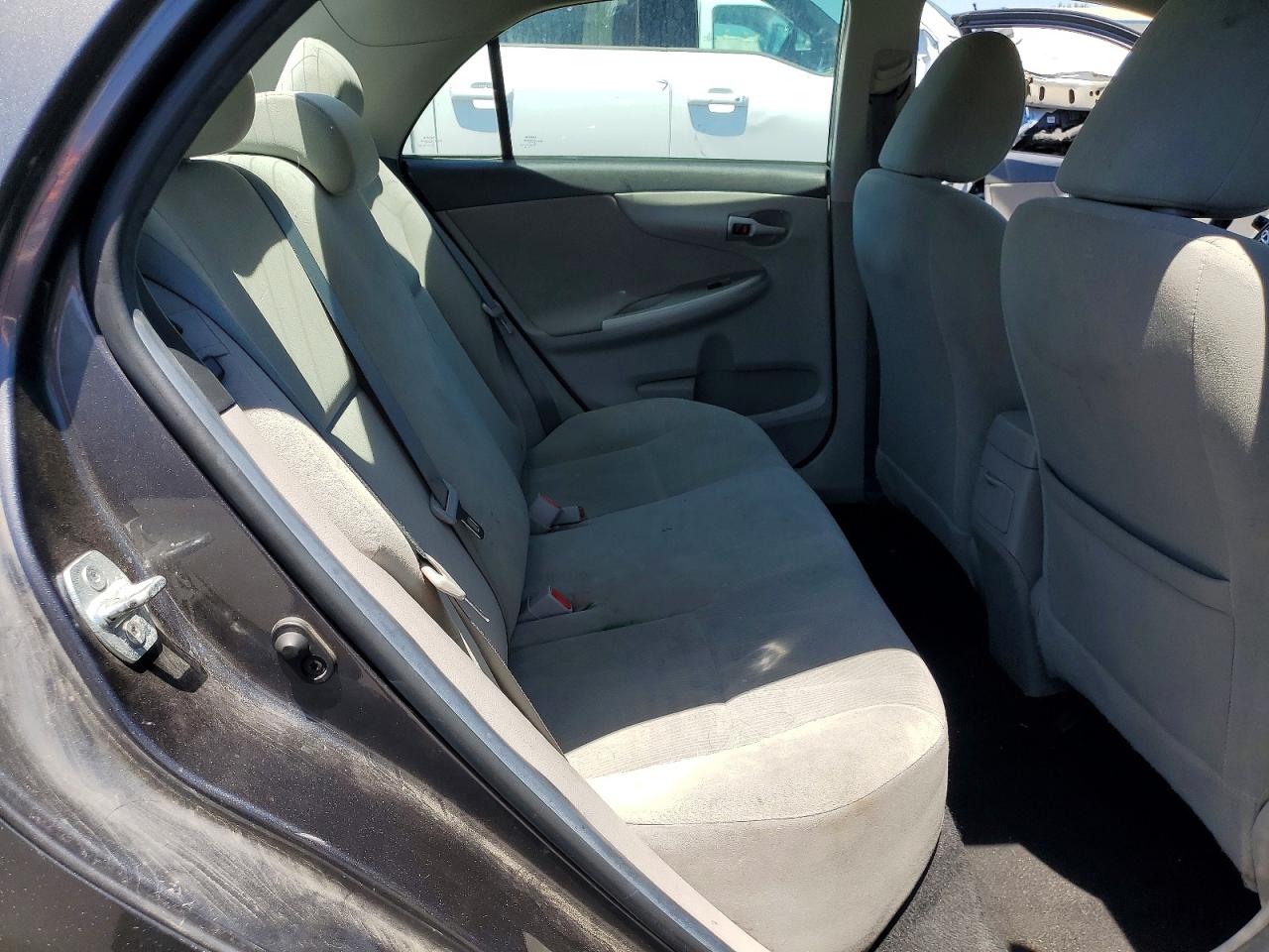 2013 Toyota Corolla Le Charcoal vin: 5YFBU4EE4DP152237