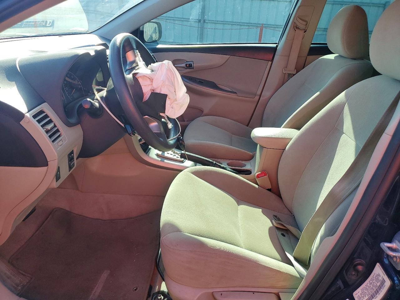 2013 Toyota Corolla Le Blue vin: 5YFBU4EE4DP153582