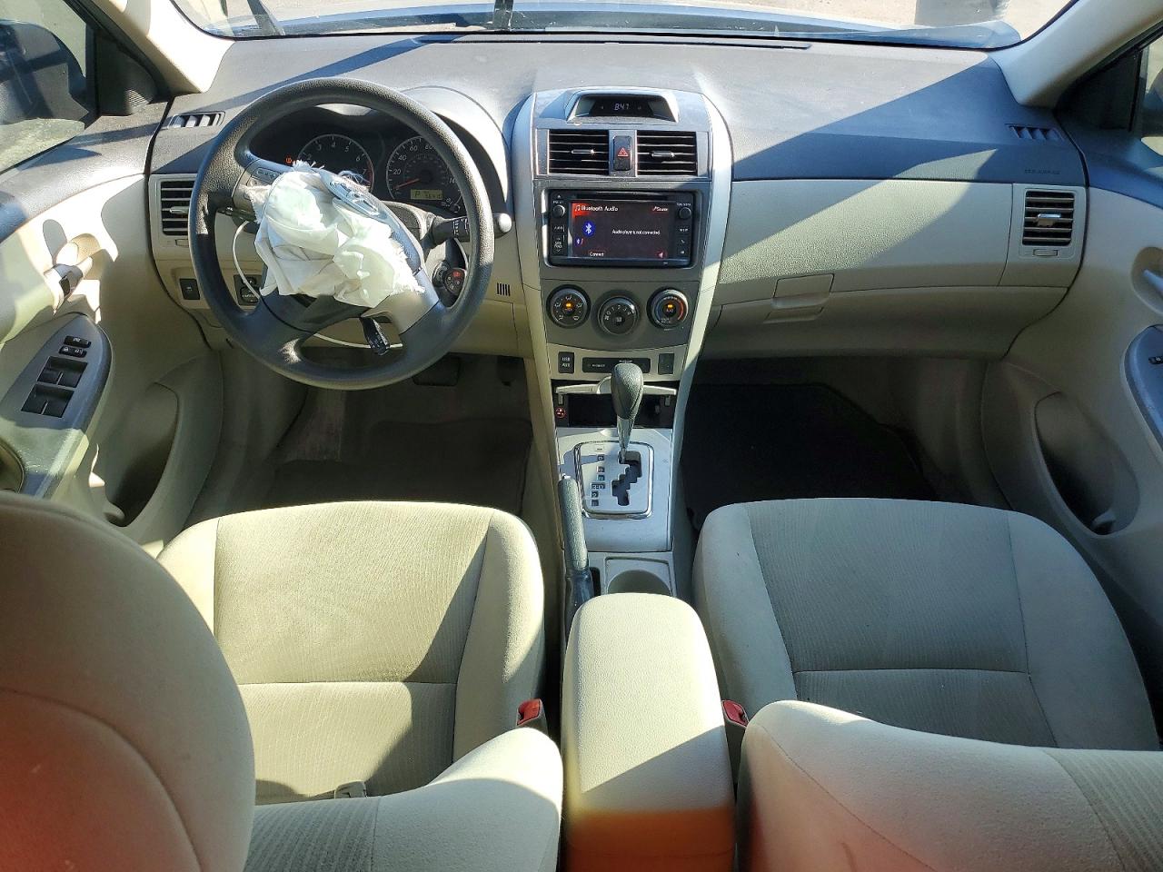 2013 Toyota Corolla Le Blue vin: 5YFBU4EE4DP153582