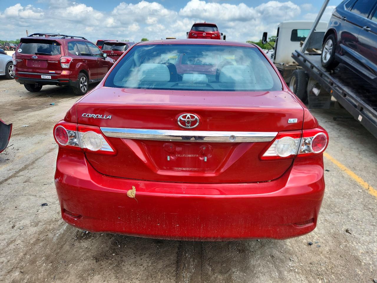 2013 Toyota Corolla Le Red vin: 5YFBU4EE4DP162654