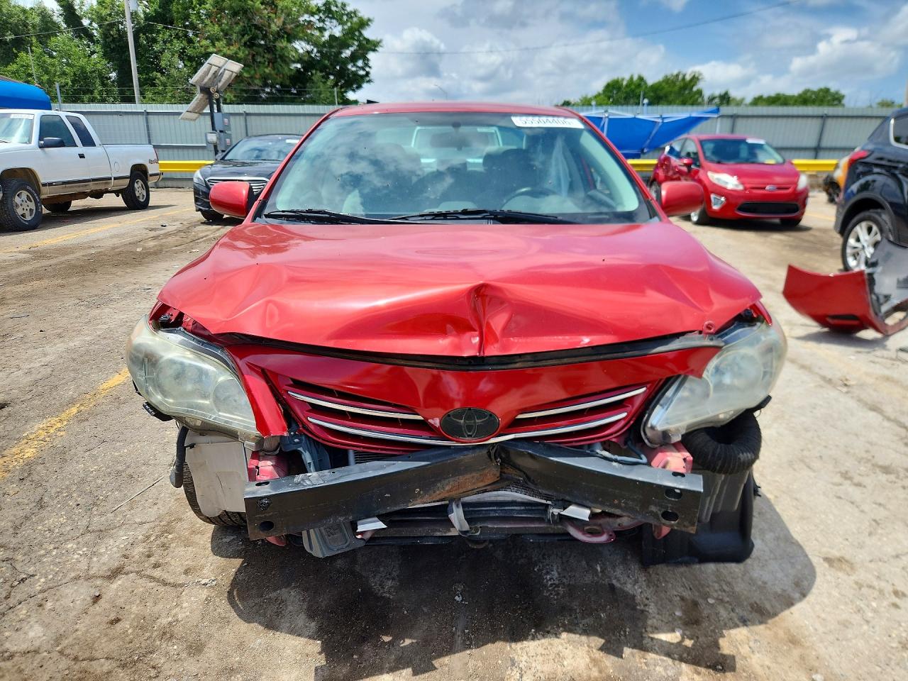 2013 Toyota Corolla Le Red vin: 5YFBU4EE4DP162654