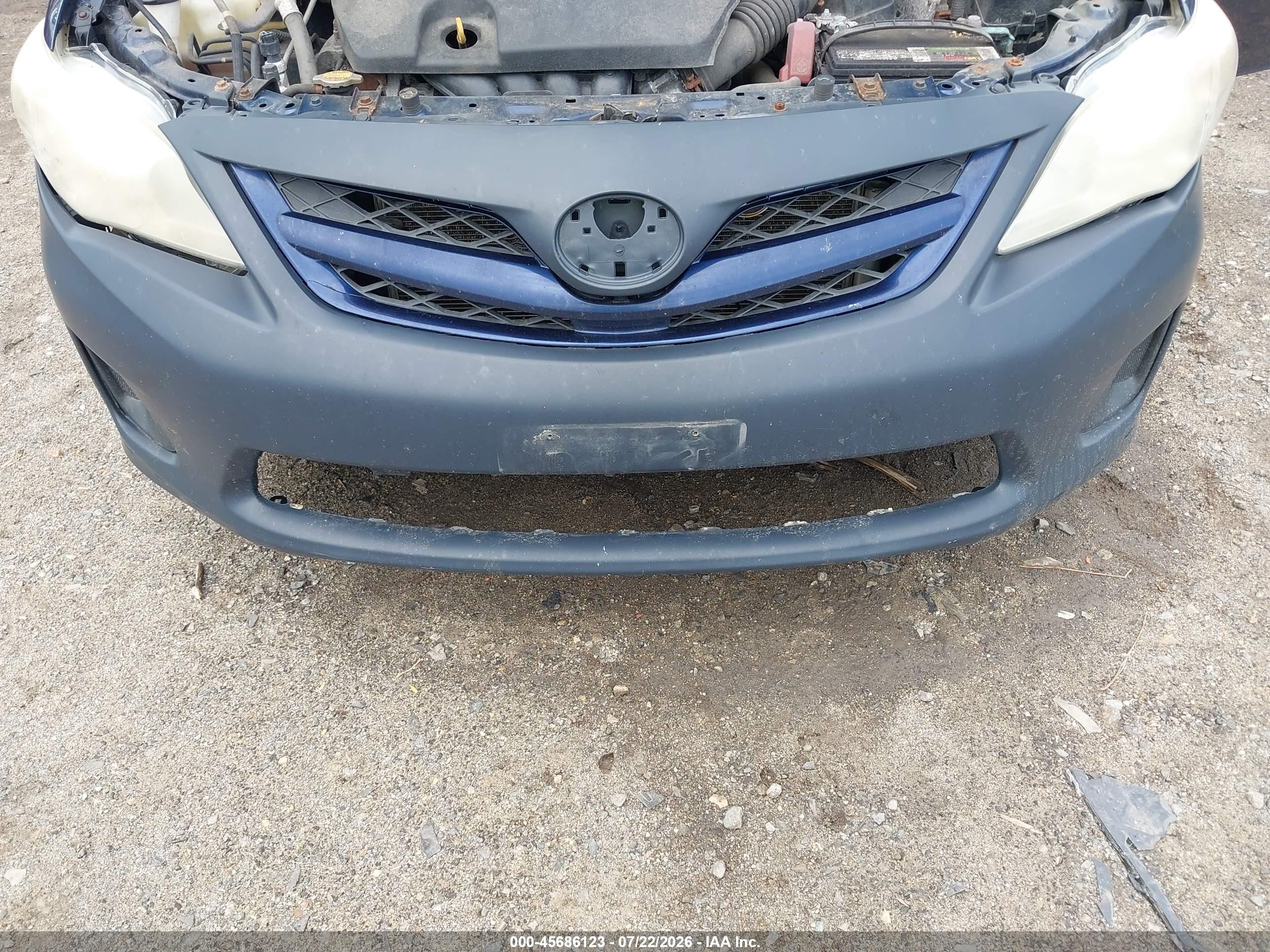 2013 Toyota Corolla Le Blue vin: 5YFBU4EE4DP163142