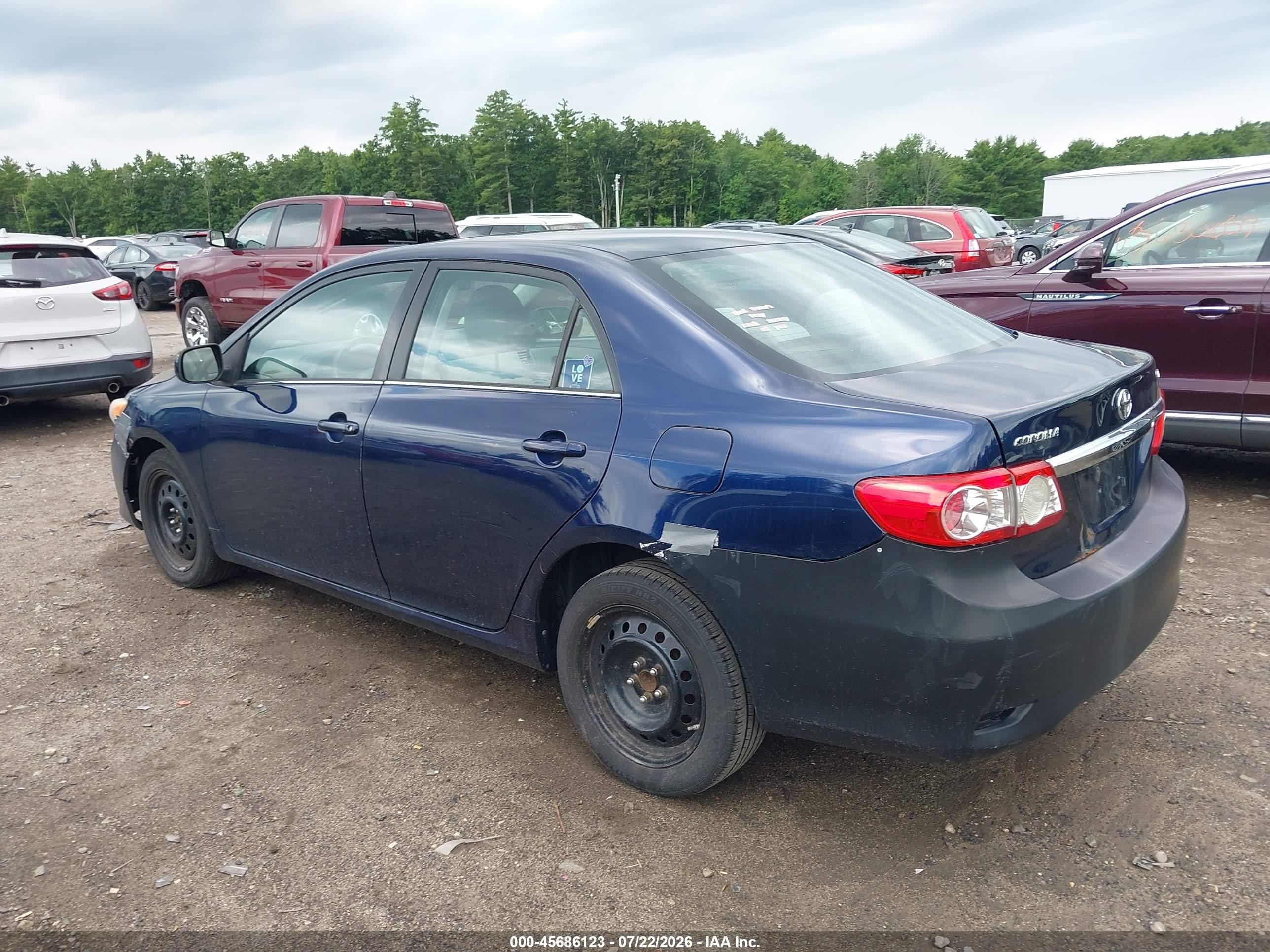2013 Toyota Corolla Le Blue vin: 5YFBU4EE4DP163142