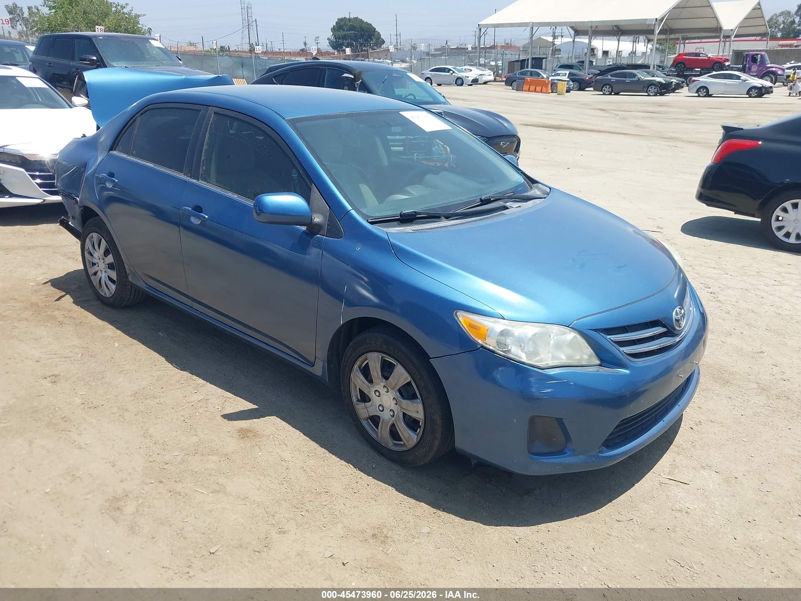 2013 Toyota Corolla Le Blue vin: 5YFBU4EE4DP181169