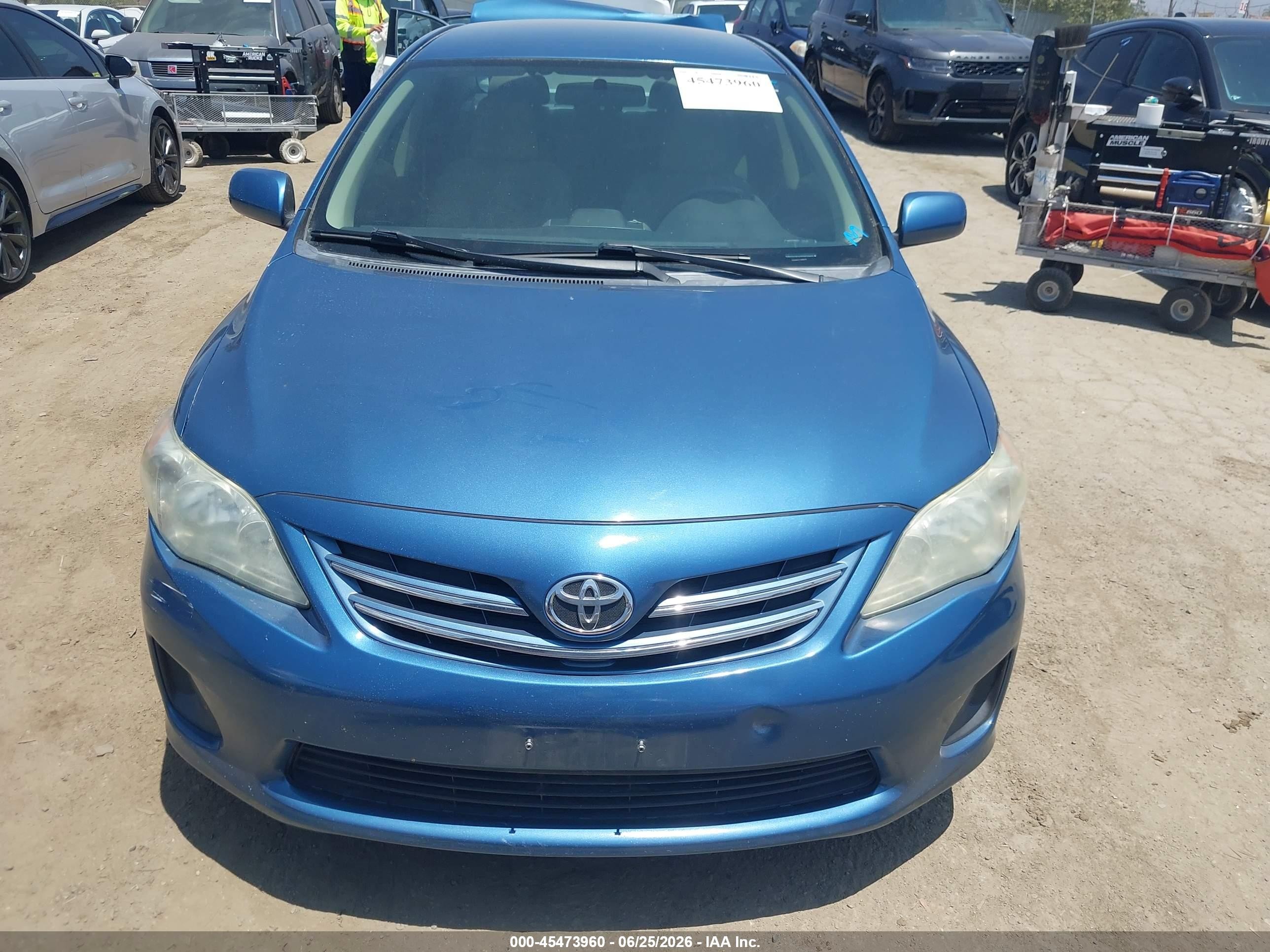 2013 Toyota Corolla Le Blue vin: 5YFBU4EE4DP181169