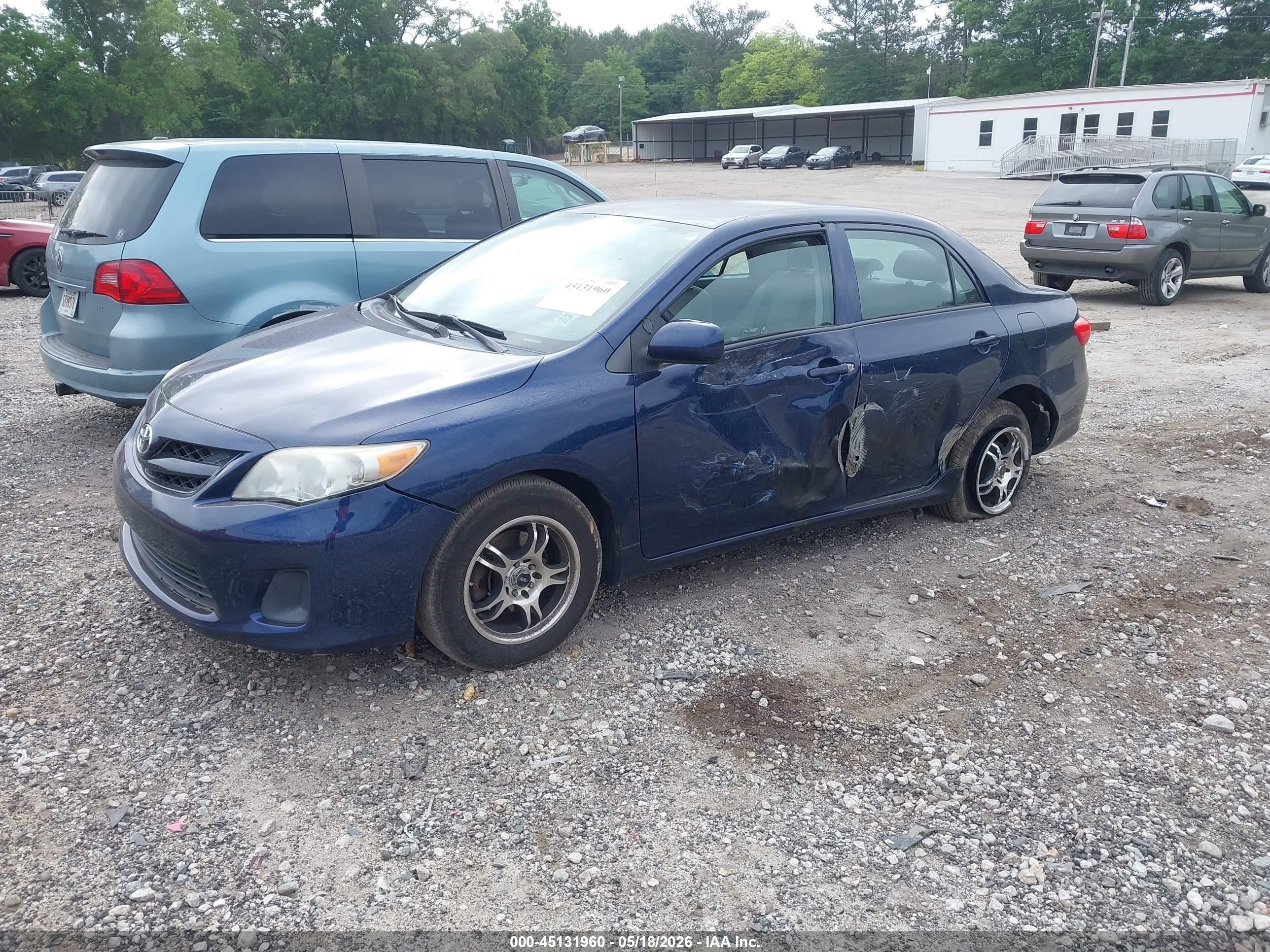 2013 Toyota Corolla L Blue vin: 5YFBU4EE4DP183259