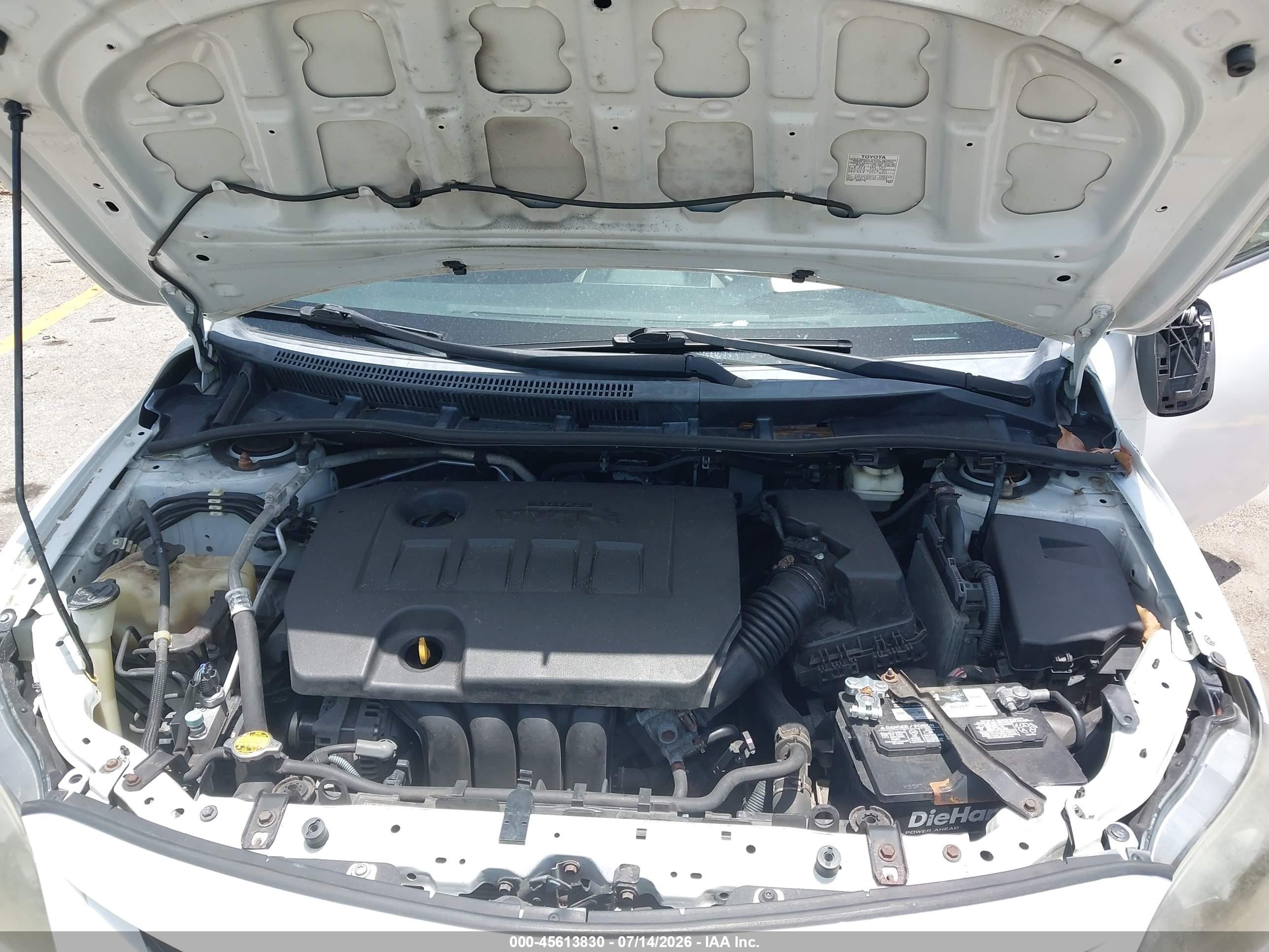 2013 Toyota Corolla S White vin: 5YFBU4EE4DP184329
