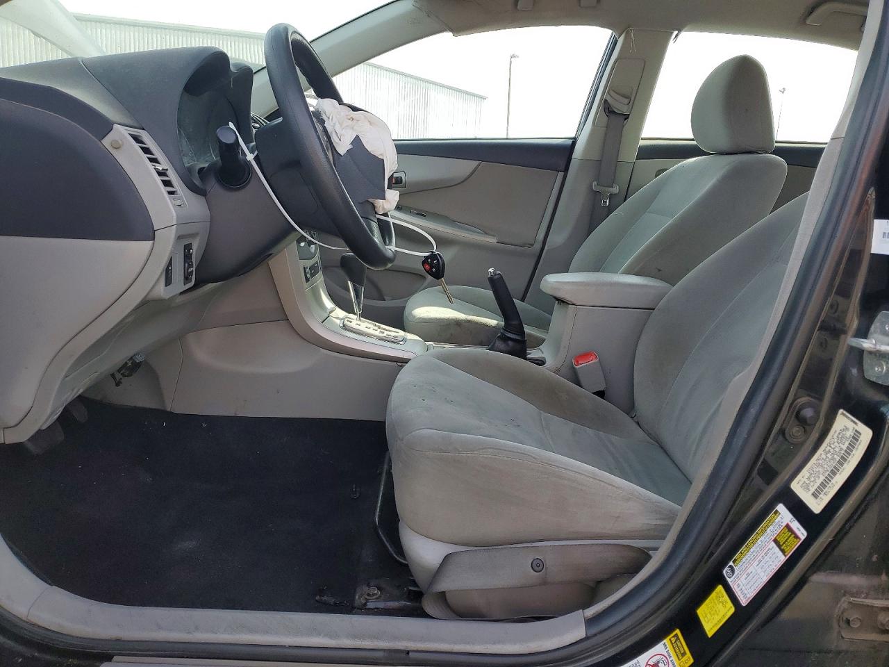 2013 Toyota Corolla Le Black vin: 5YFBU4EE4DP192575