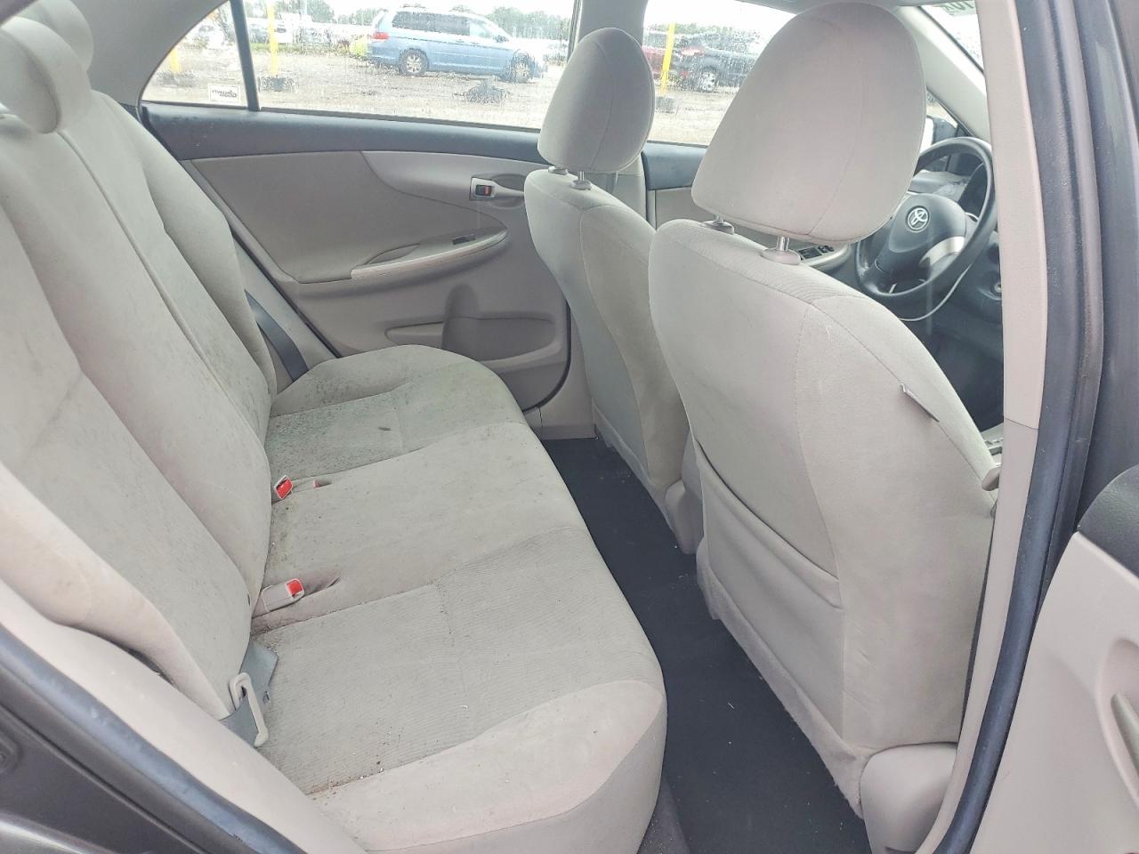 2013 Toyota Corolla Le Серый vin: 5YFBU4EE4DP198134