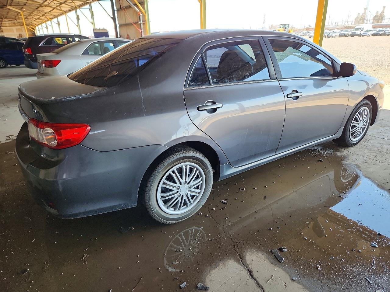 2013 Toyota Corolla Le Gray vin: 5YFBU4EE4DP198554