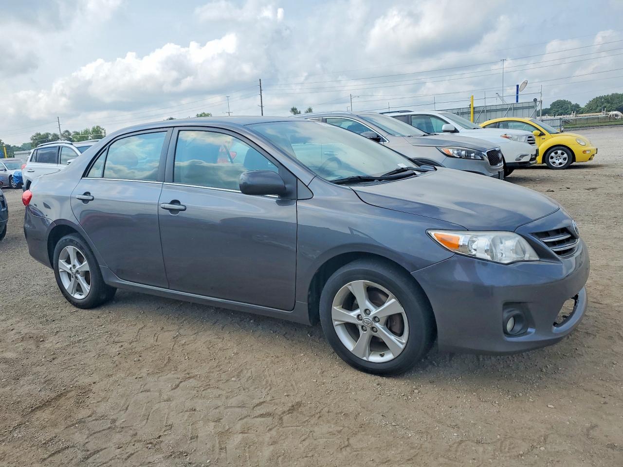 2013 Toyota Corolla Le Gray vin: 5YFBU4EE4DP198828