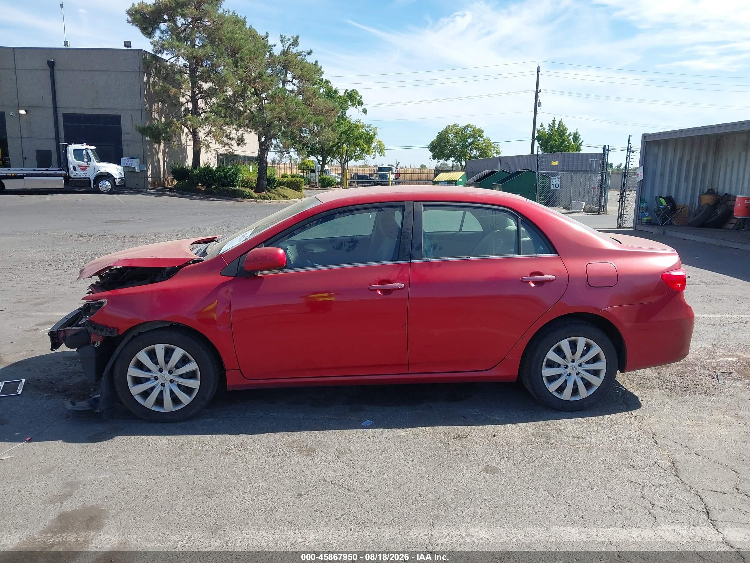 2013 Toyota Corolla Le Red vin: 5YFBU4EE4DP199171