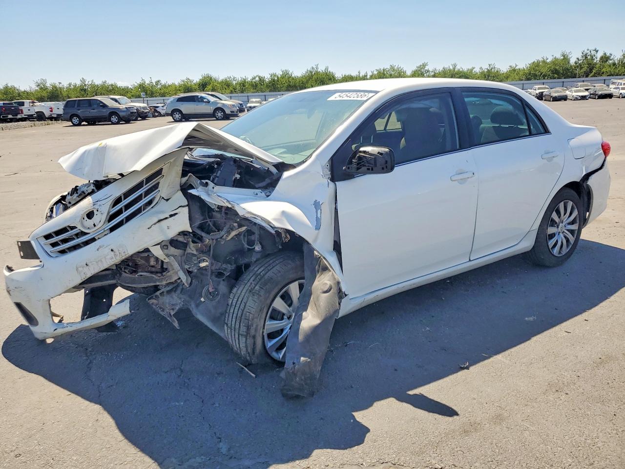 2013 Toyota Corolla Le White vin: 5YFBU4EE4DP202201