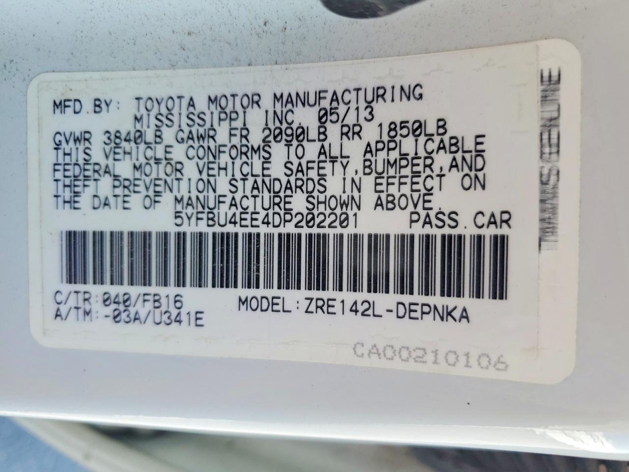 2013 Toyota Corolla Le White vin: 5YFBU4EE4DP202201