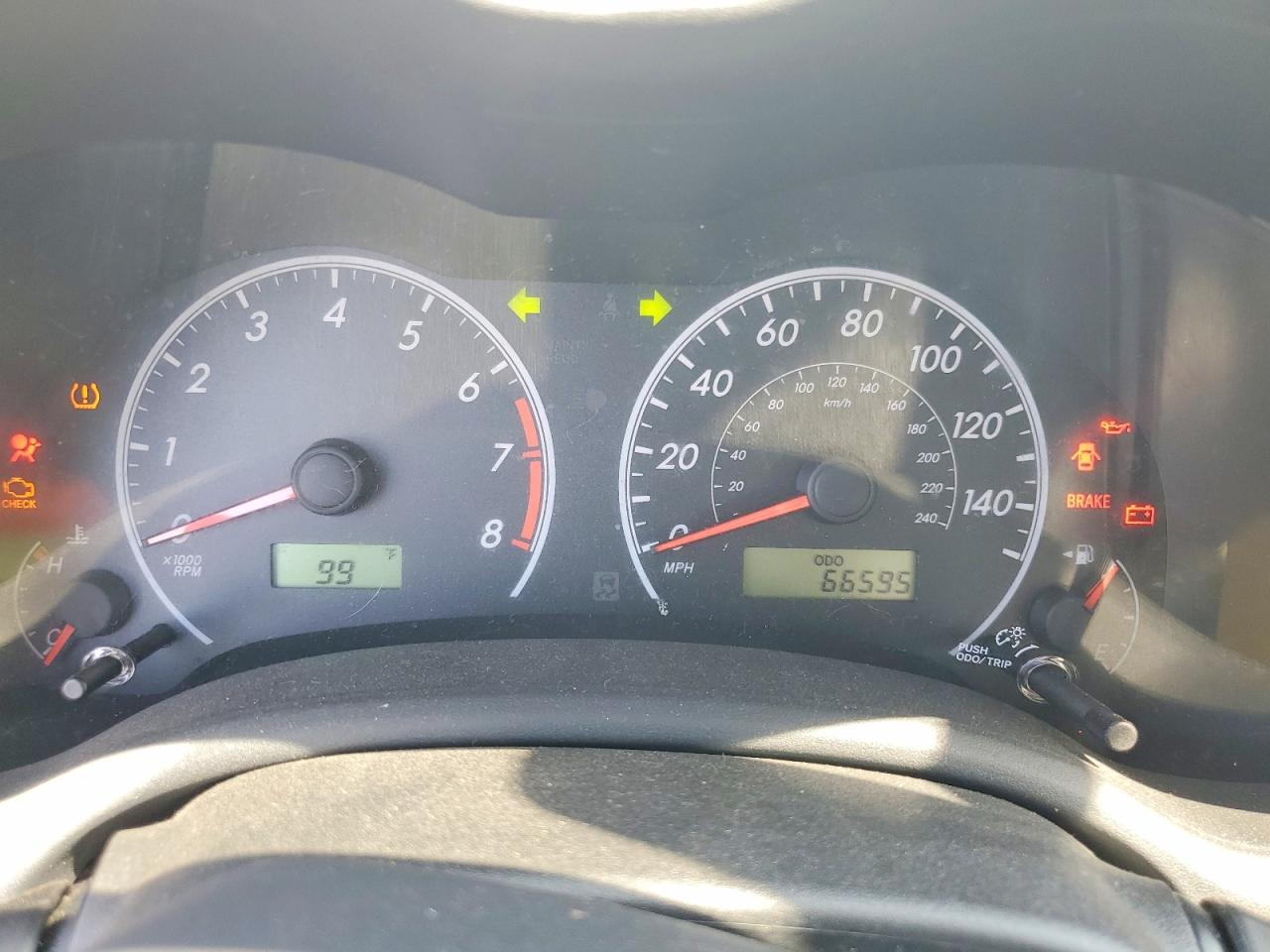 2013 Toyota Corolla Le White vin: 5YFBU4EE4DP202201