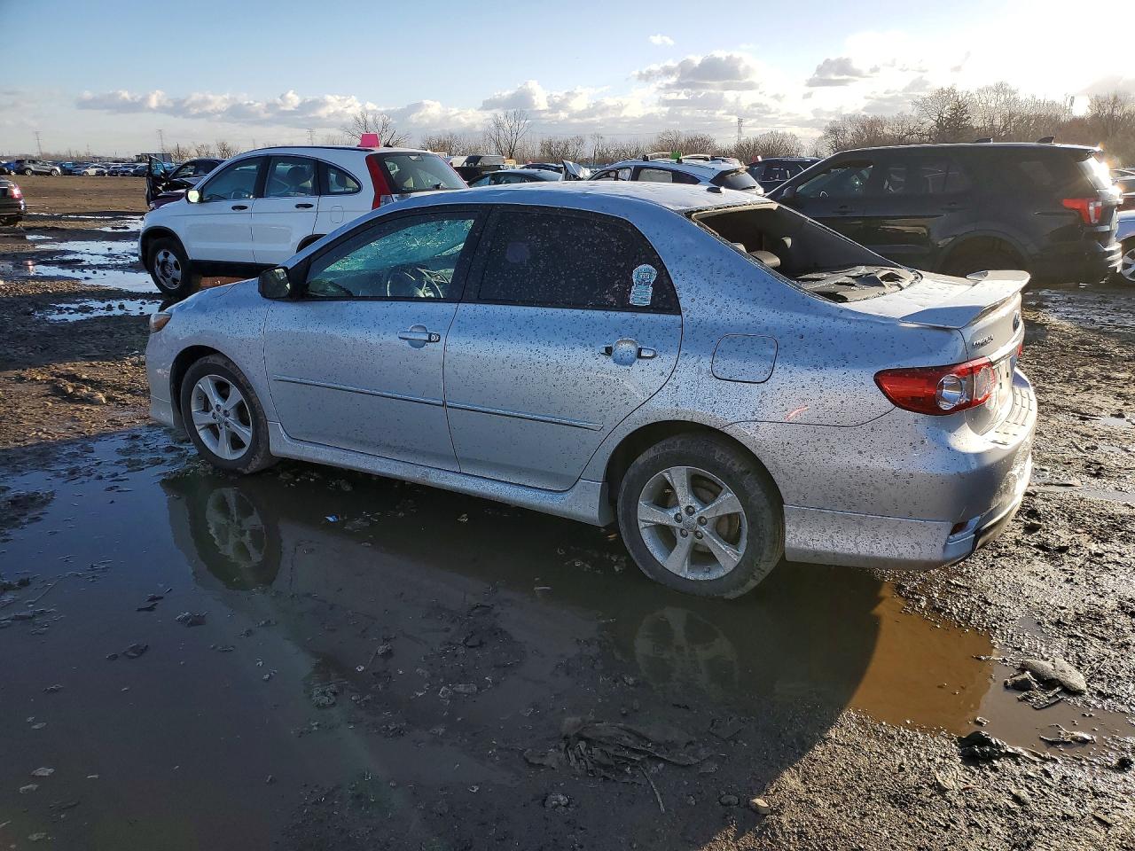 2013 Toyota Corolla S Silver vin: 5YFBU4EE4DP210332