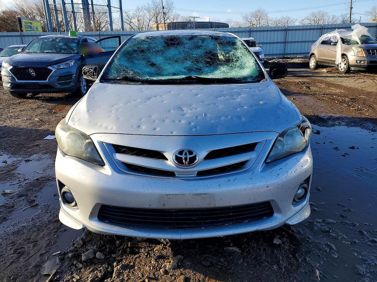 2013 Toyota Corolla S Silver vin: 5YFBU4EE4DP210332