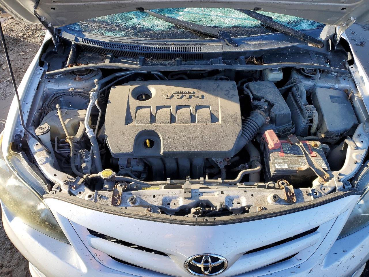 2013 Toyota Corolla S Silver vin: 5YFBU4EE4DP210332